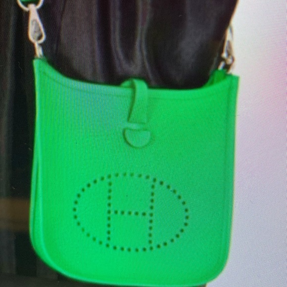 Meet your Posher - Picture 1 of 1